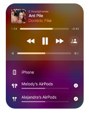 戦国 カグラ スロット Music interface on iPhone that shows two pairs of AirPods listening to the same song from one device, both sets of AirPods have individual volume settings.