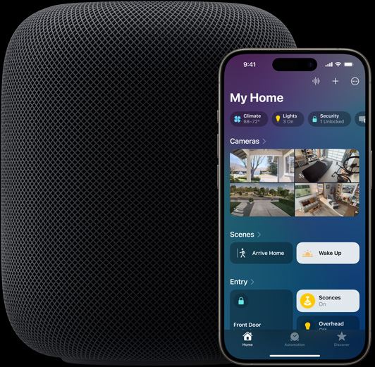 An iPhone — featuring the Home app home screen — is placed slightly infront of a スロット シアター 四海 樓 データ HomePod speaker
